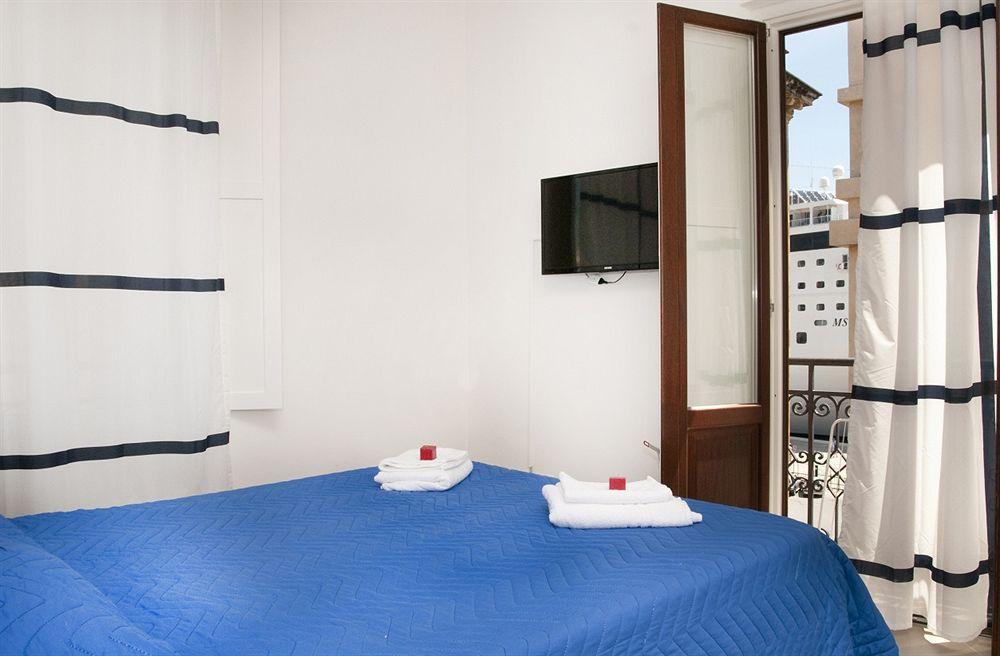 Marina Bay Villa Trapani Buitenkant foto