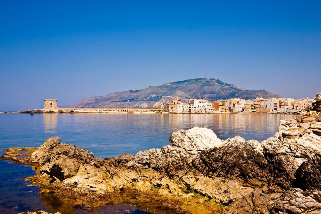 Marina Bay Villa Trapani Buitenkant foto